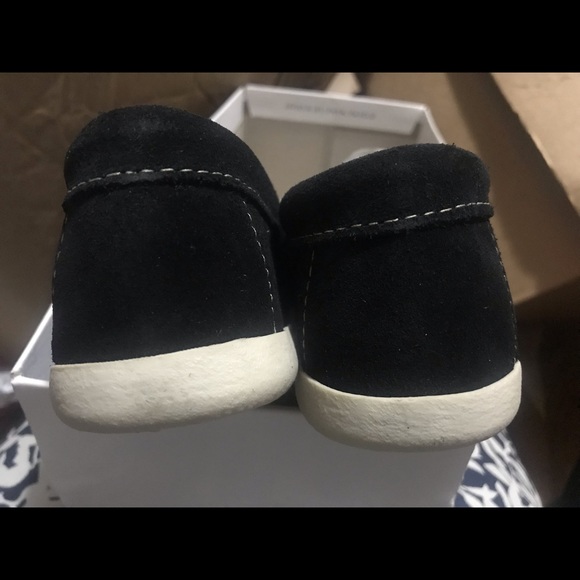 Women's Minnetonka Newport black PRICE IS FIRM - Picture 6 of 8